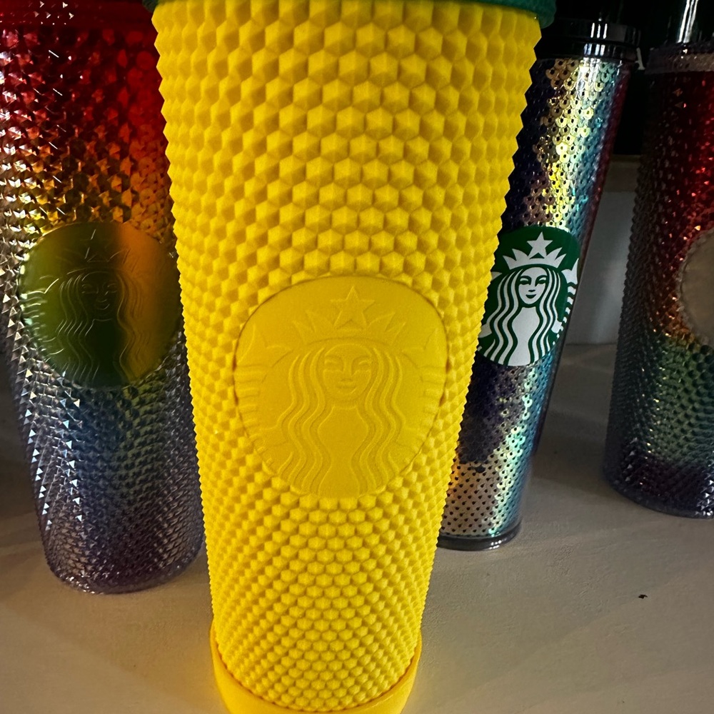 Hawaii venti studded Starbucks cup